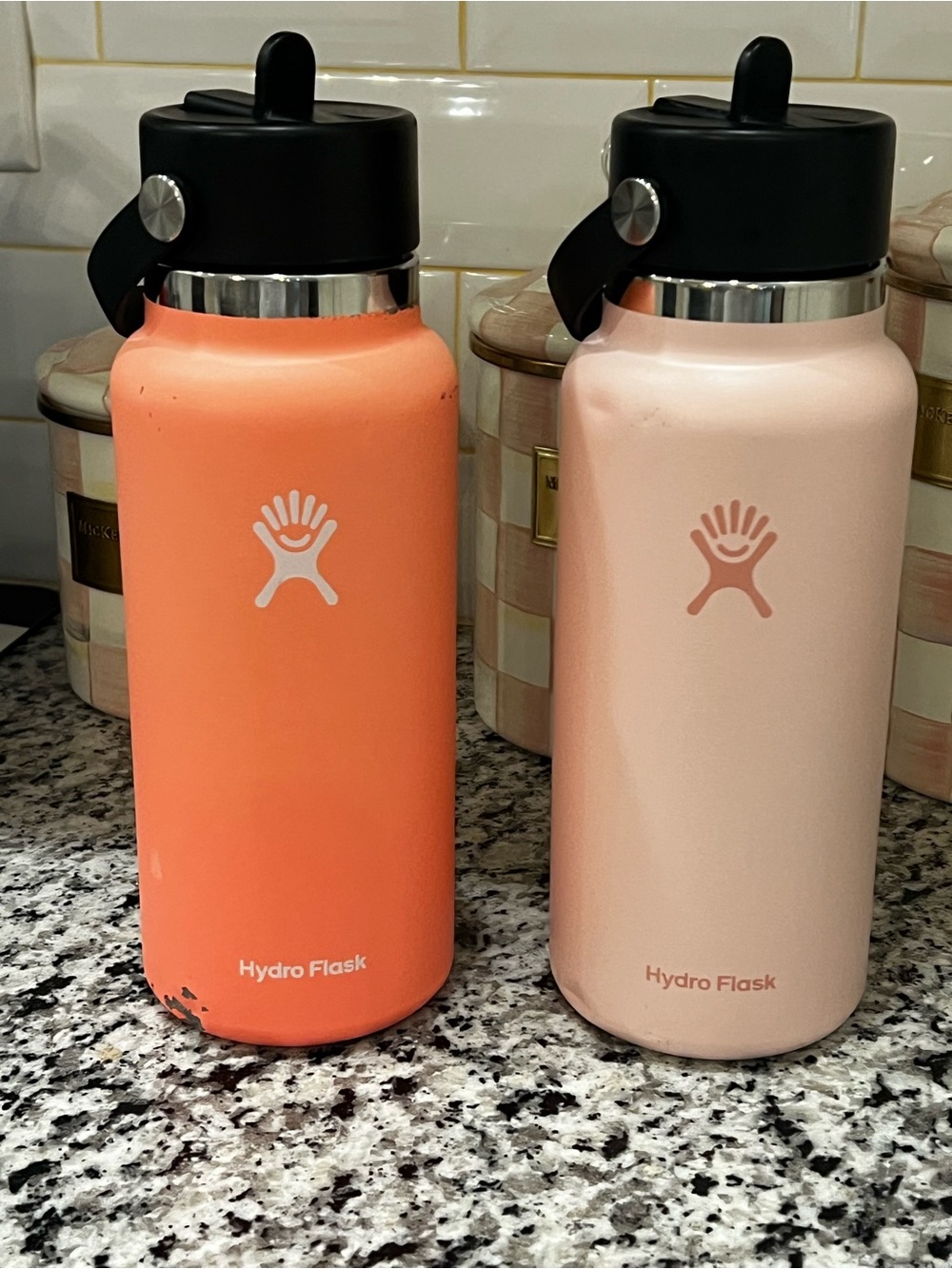 Hydroflask 32 oz water bottle bundle